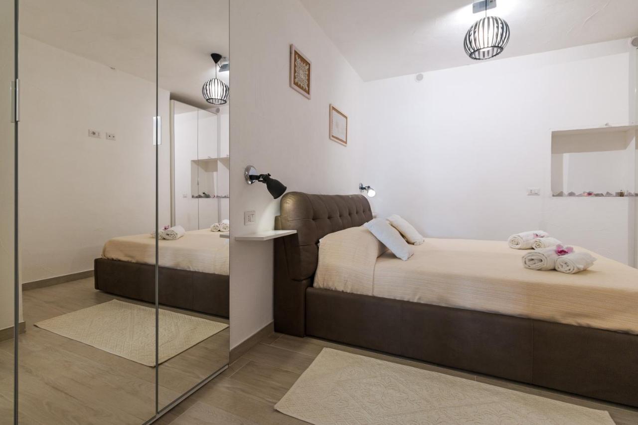Purple Flower Suite Apartment Cala Gonone Exteriér fotografie