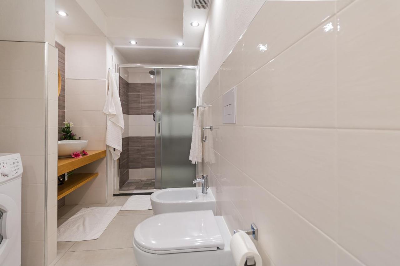 Purple Flower Suite Apartment Cala Gonone Exteriér fotografie